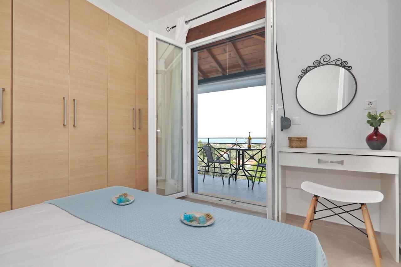 Esperides Apartments Aigli Skopelos stad Exteriör bild