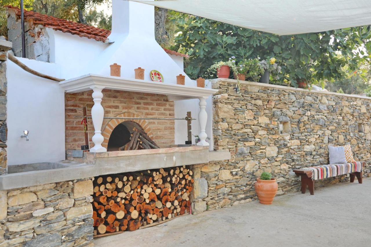 Esperides Apartments Aigli Skopelos stad Exteriör bild
