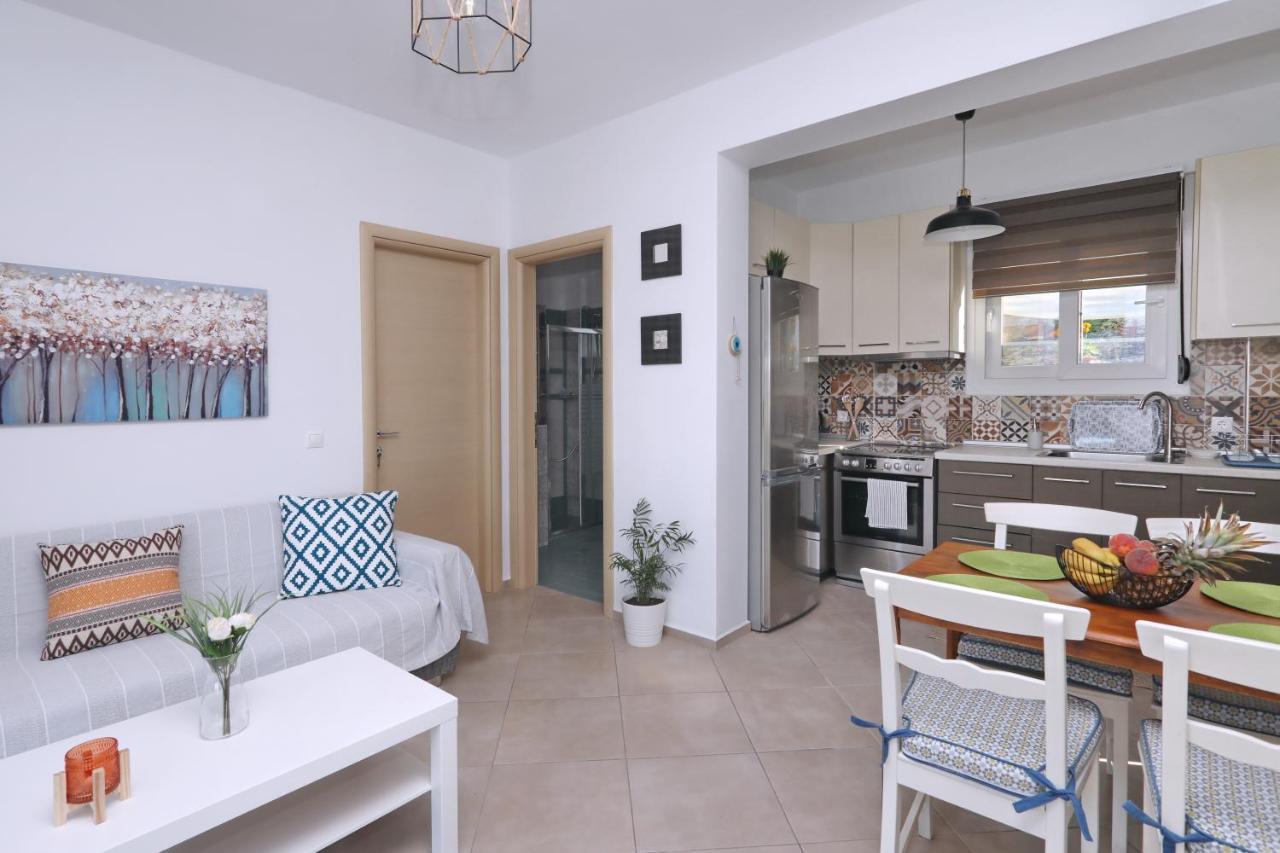 Esperides Apartments Aigli Skopelos stad Exteriör bild