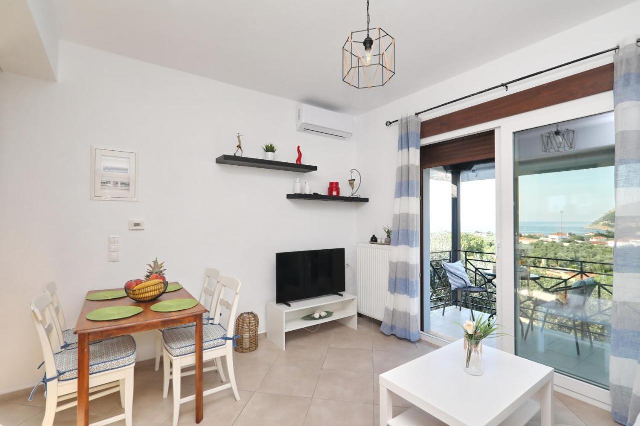 Esperides Apartments Aigli Skopelos stad Exteriör bild