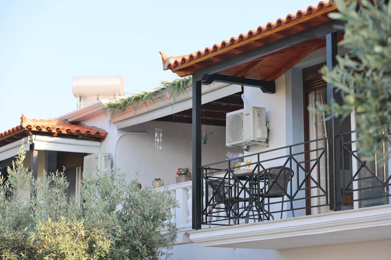 Esperides Apartments Aigli Skopelos stad Exteriör bild