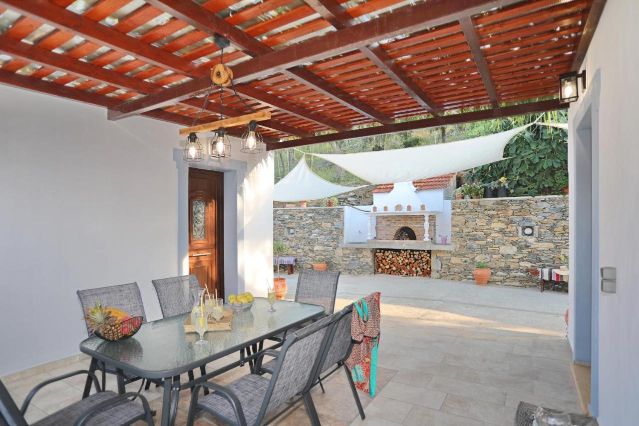 Esperides Apartments Aigli Skopelos stad Exteriör bild